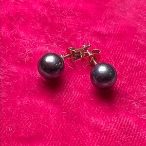 Vintage 14k Solid Yellow Gold Freshwater Black Pearl Stud Earrings